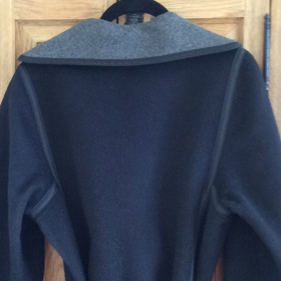 Talbots black wool coat with gray trim, size 4 - Picture 6 of 8